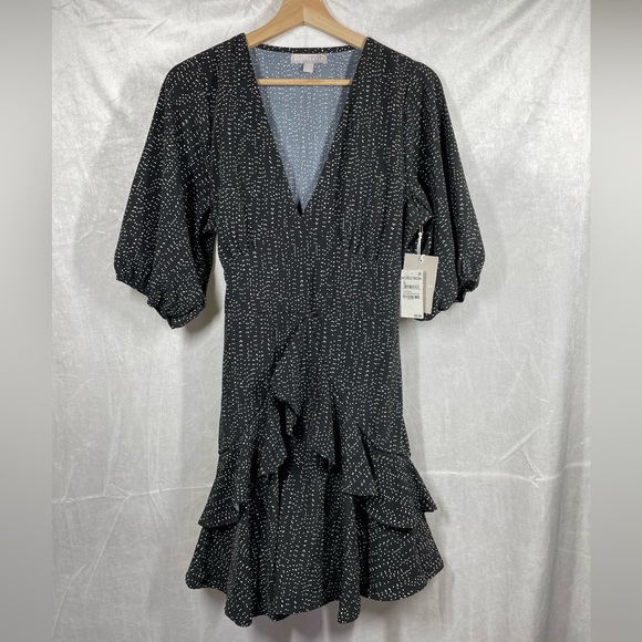 chelsea28 black dress